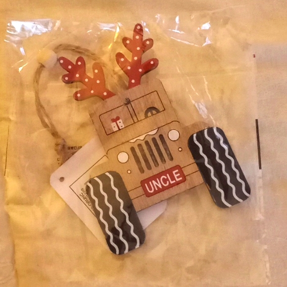 Wooden Uncle Tacker Trailer Christmas Holiday Ornament - Picture 2 of 7